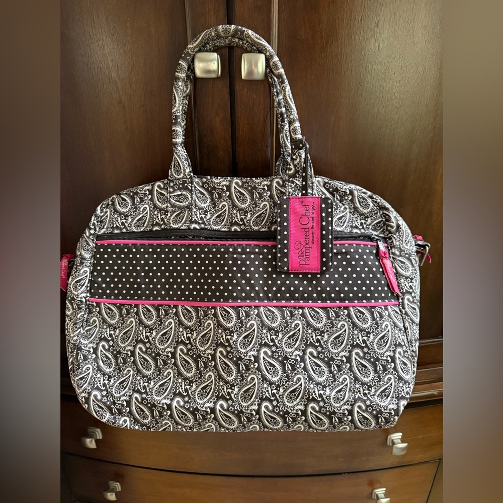 Pampered Chef Black and Pink Travel Bag